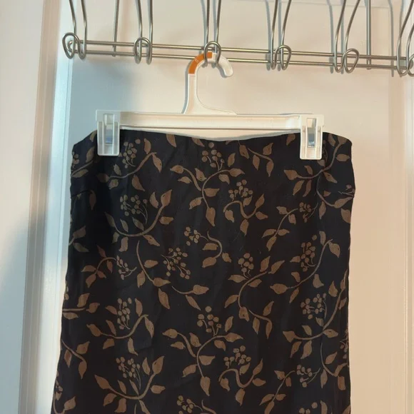 Reformation Black and Tan Larkin floral leaf patterned strapless maxi dress - Picture 6 of 8